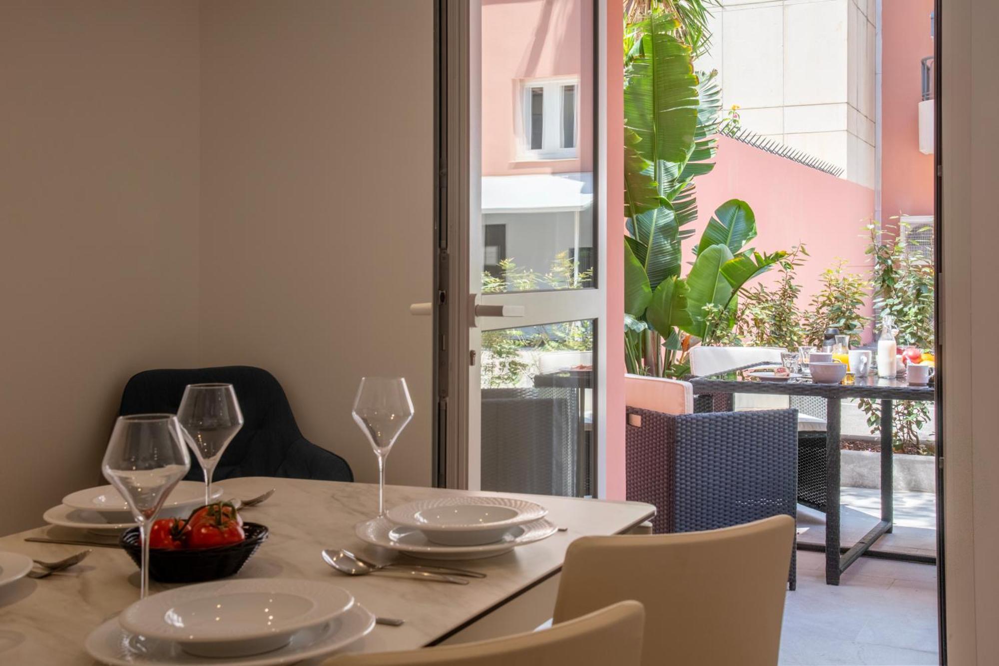 Appartements French Riviera Confidential Centre Ville Juan Les Pins Proche Des Plages Номер фото